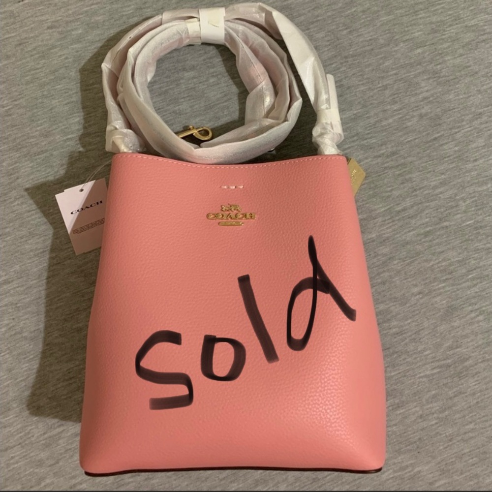 Small Town Bucket Bag( Gold/ Bubblegum/ Wine)